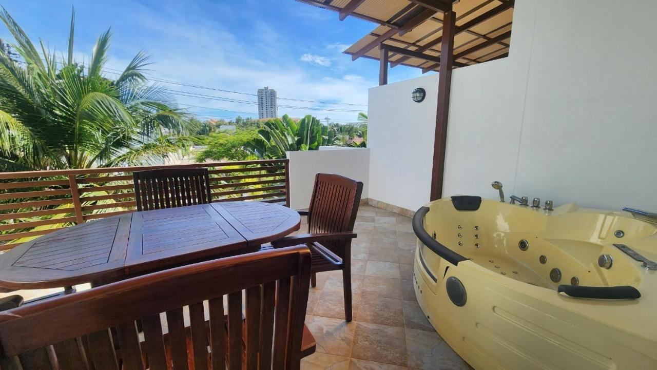 Oasis Garden & Pool Villa At Vip Resort Бан Пе Екстериор снимка